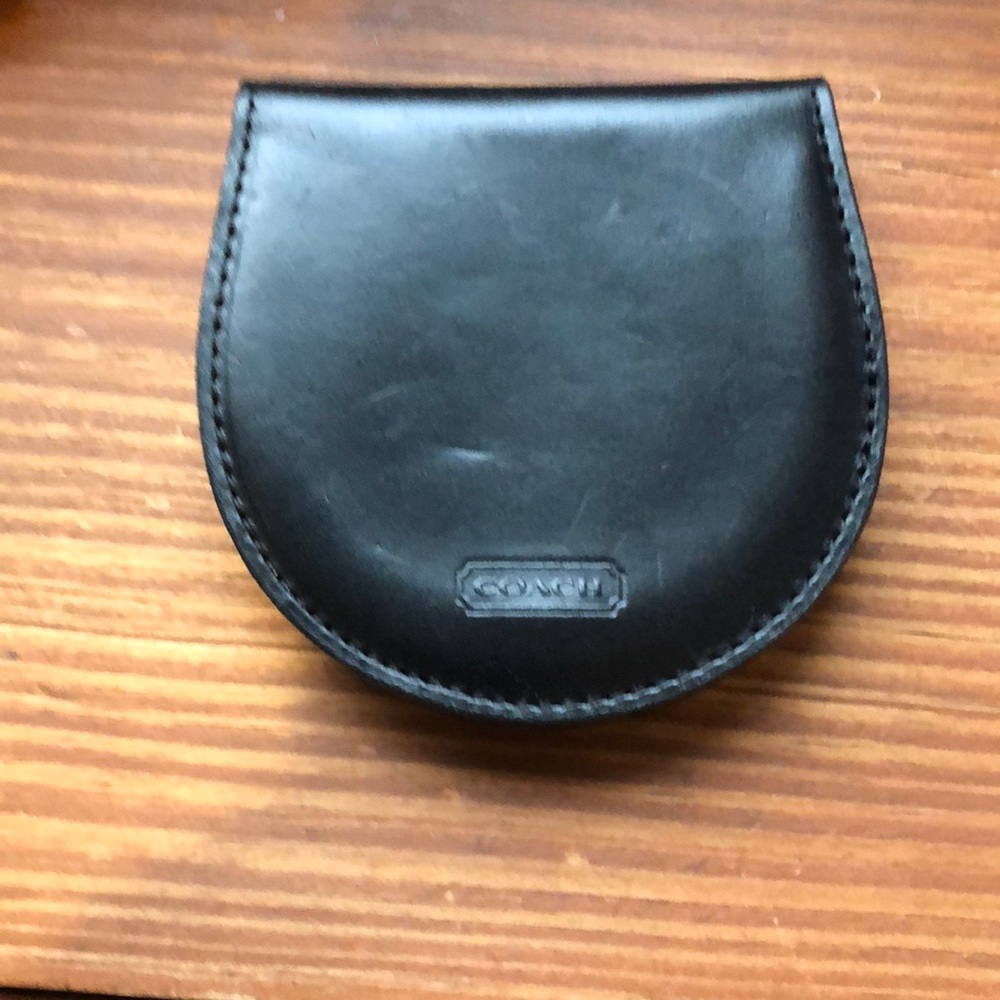 Vintage Coach International  Leather Coin Case